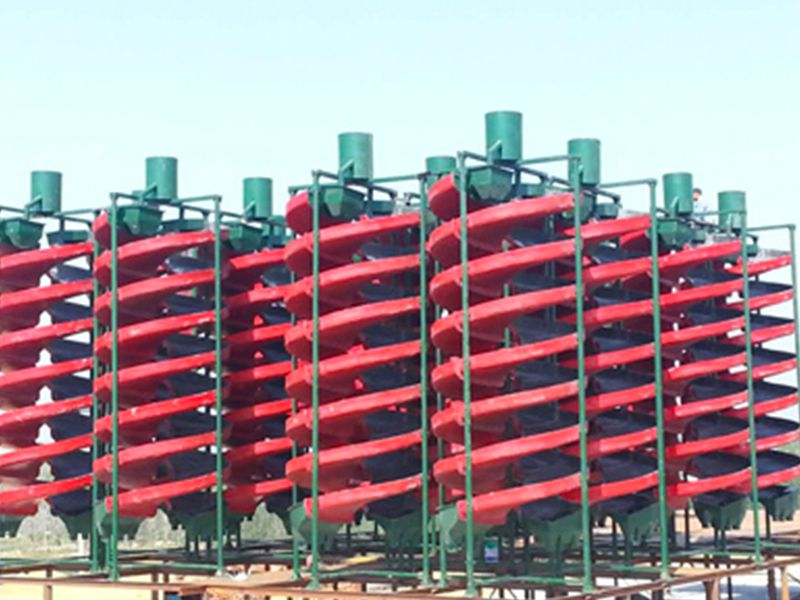 Spiral concentrator for separating tantalum niobium ore